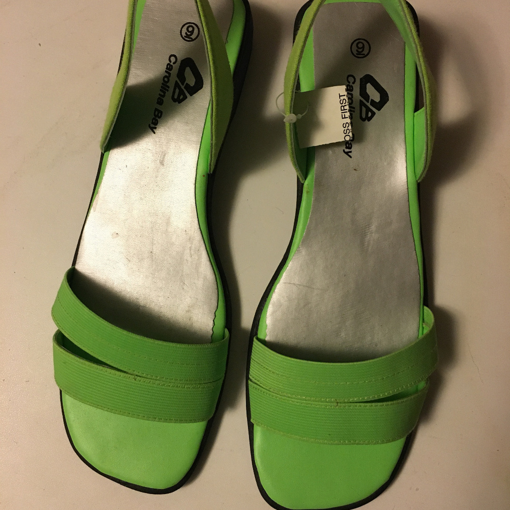 NEW~Green Sandles** REDUCED PRICE**